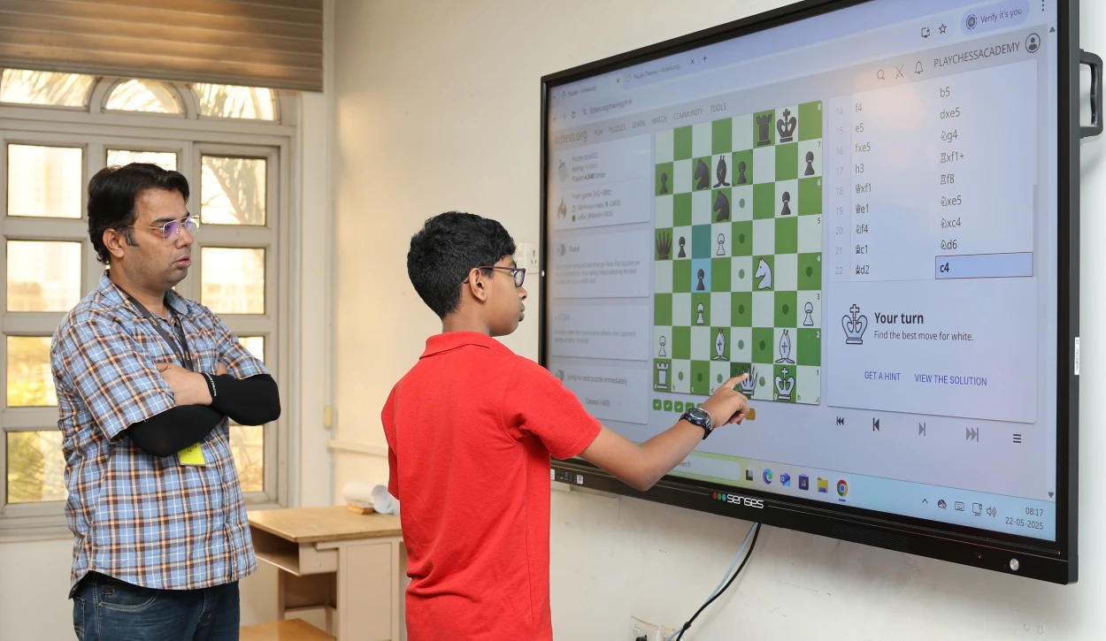 The Impact of ICT on Education: Key Roles and Advantages