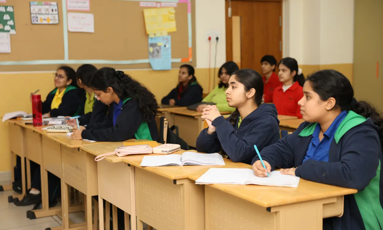 Role of Modern Technology in Education: Benefits, Challenges, and Impact on Students